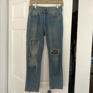 Signature8 distressed jeans size small
